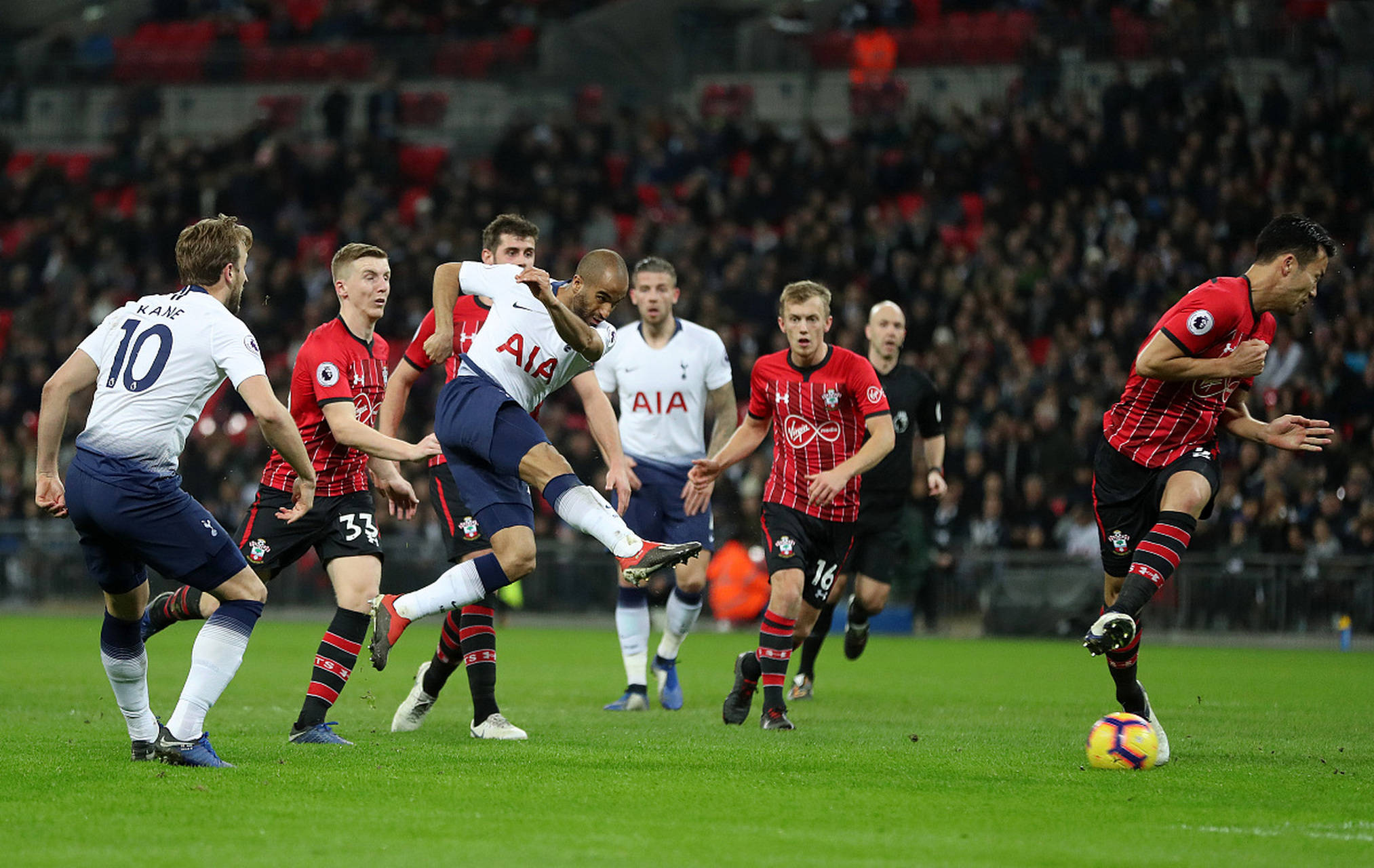 更是对他们 更是对他们