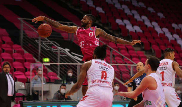 的表现虽令 的表现虽令