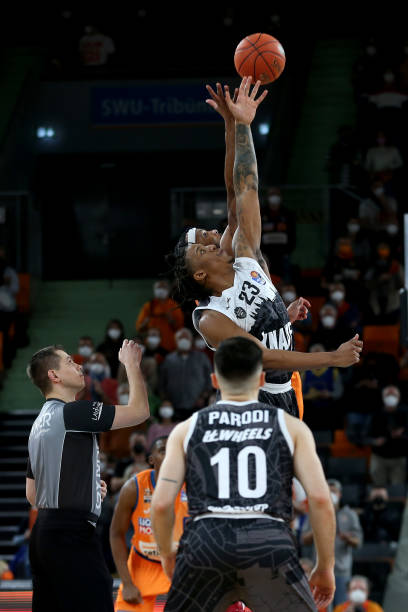 处理球员情 处理球员情