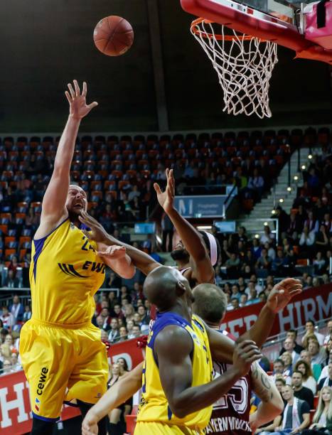 他们的表现 他们的表现